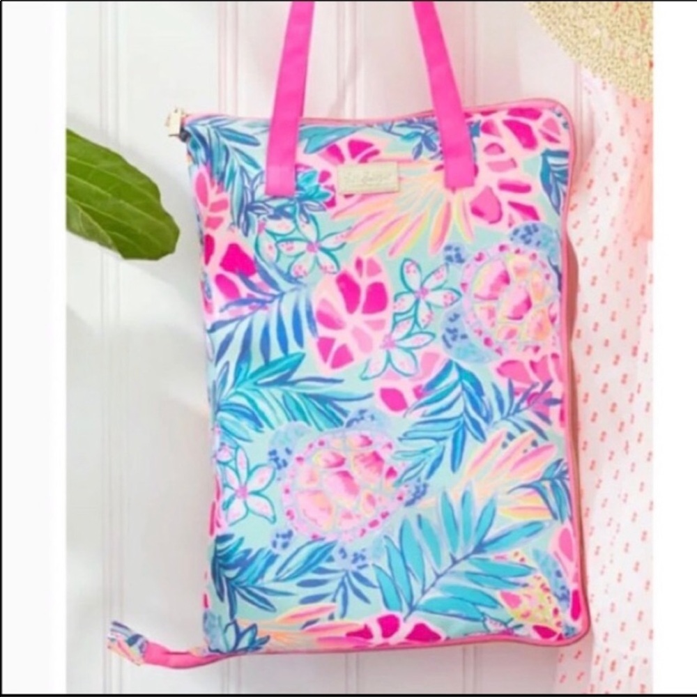 NWT Lilly Pulitzer GWP Beach Mat RainforestRetreat
